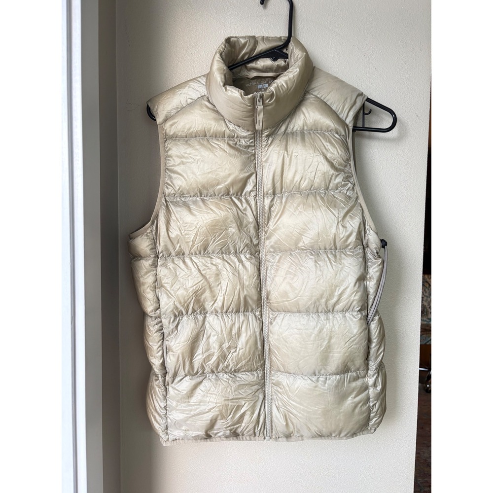 Uniqlo Ultra Light Down Vest Packable Puffer Water Repellent Champagne Gold
